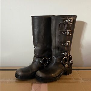 Steve Madden moto boots. Rocky brown distresed
